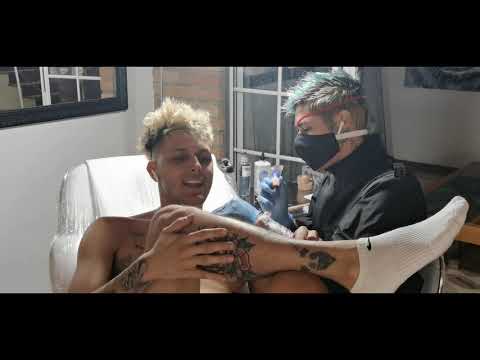 SESIÓN DE TATUAJE PARA JAYCOB DUQUE