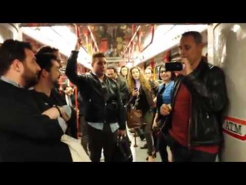 "Libiamo ne' lieti calici" (Traviata) - Flashmob (Metropolitana di Milano)