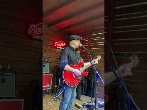 Javier Soliz Trio performs "Big Boss Man" (Jimmy Reed cover)