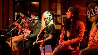 Walk Off The Earth:Speeches live