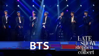 Download lagu BTS Performs Make It Right... mp3