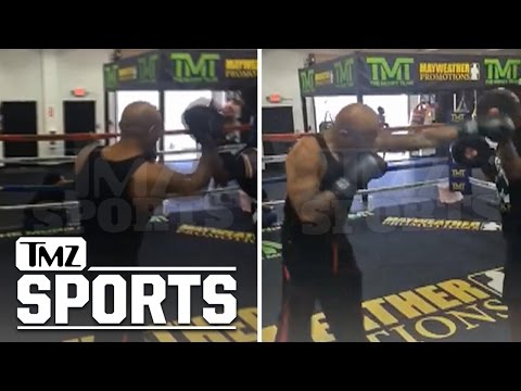 40 Glocc -- Poppin' Mitts With Mayweather's Uncle... Training For Celeb Fight Night | TMZ Sports