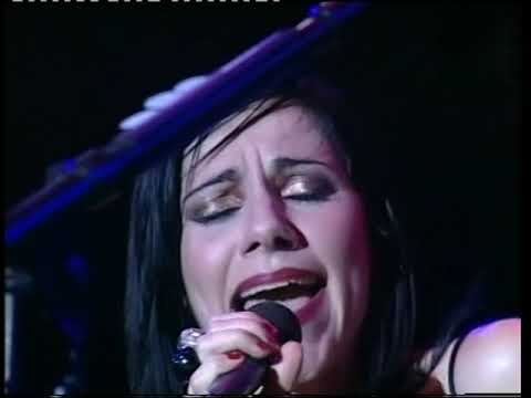 PJ Harvey Benicàssim Festival 2001 BenicàssimSpain   August 5, 2001