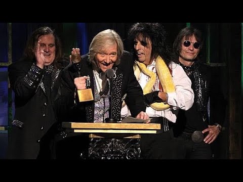 Alice Cooper group - Rock and Roll Hall of Fame induction March 14th 2011