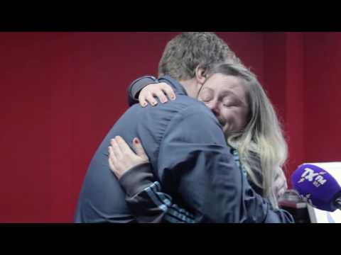 download lagu mp3 mp4 Claire Beck, download lagu Claire Beck gratis, unduh video klip Claire Beck