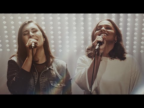 Thaiane Seghetto e Julia Vitória - Perto Eu Quero Estar