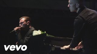 Hurts - Evelyn (Live From Berlin)