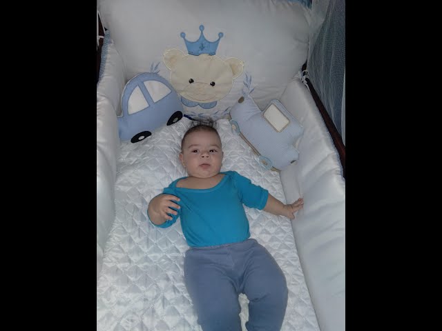 Mamãe e bebê ficam encantados com enxoval de príncipe da Grão de Gente