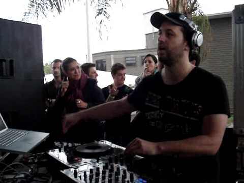 Daniel Kuhnen ::: Save Club @ 24 out 2009