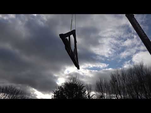 Orleton Manor roof - Second big truss removed (11)