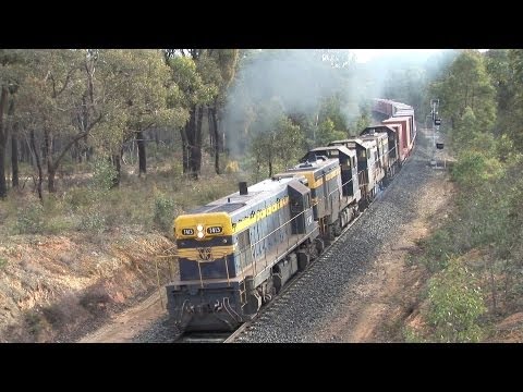 QUBE Container train near Big Hill Tunnel.  Sat 02/06/12