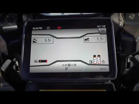 Cat® Next Gen Dozer GRADE Monitor  Autocarry with Slope Assist