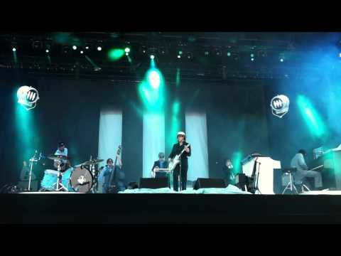Jack White - Hello Operator (live in Belgium 2012)