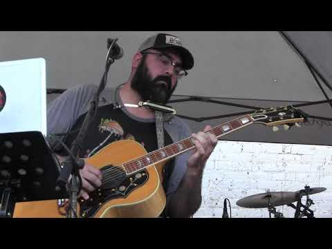 Tweener Set: Febbo Fuentes "Johnny B. Goode" (5/18/19)