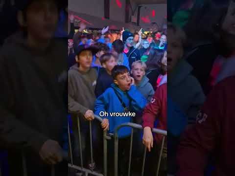 In welke stad kunnen ze nóg luider meezingen met deze song??