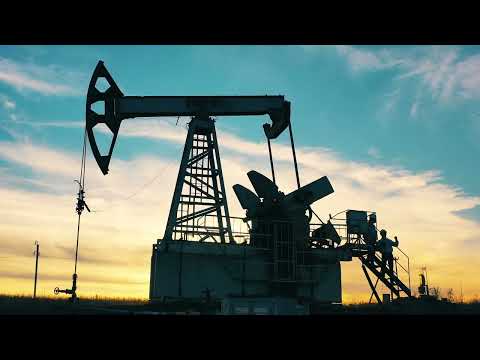 Small-Town Manufacturer Powers Oil & Gas by Cutting Cycle Times | Road to Success #cnc #machine