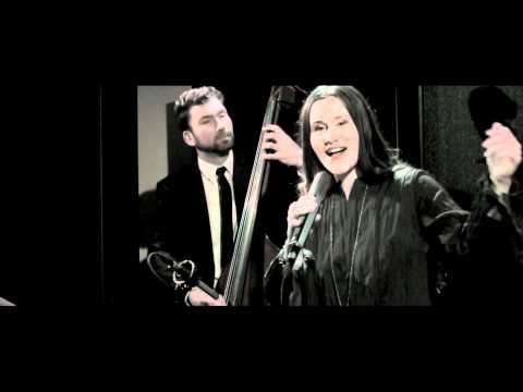 "Holding back the years" // Quartetto Vierklang