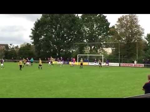 Frisia mist alweer een kans tegen Wolvega. Frustratie duidelijk hoorbaar. (Einduitslag 0-2)