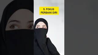 Download lagu Ciri-ciri perempuan langka #perempuan #wanita #muslimah #islamic #shorts #kajianislam mp3