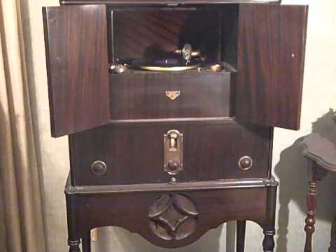 FRANK WESTPHAL'S ORCH. - SHE'S A MEAN JOB - ROARING 20'S VICTROLA RADIOLA
