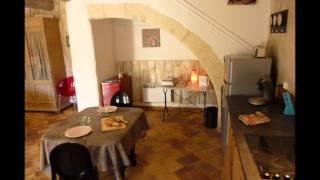 preview picture of video 'Paradou charming vacation rental provence for 2 people, in a typicall village shops on foot distance'