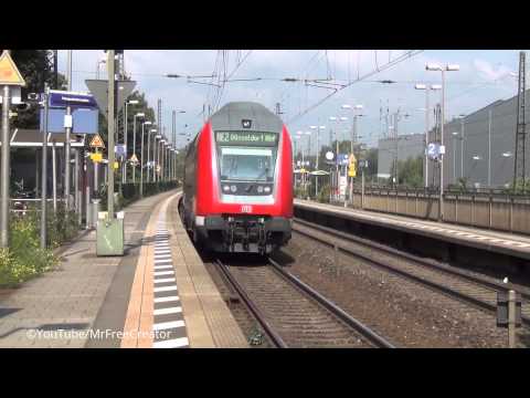 Bahnübergang Bahnhof Recklinghausen Süd - schnelle Durchfahrt Regionalexpress Züge