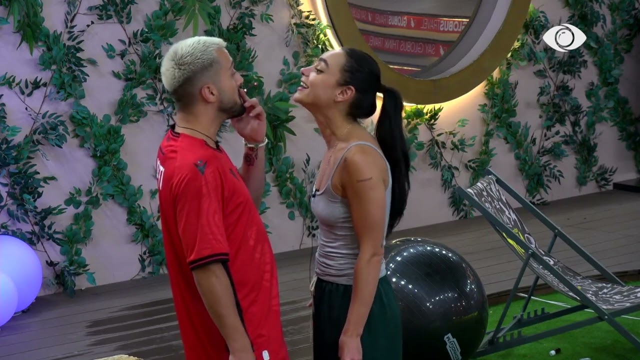 “Je askushi”/ Vijon diskutimi mes Eglit dhe Gjestit: Fle ku të dua unë…