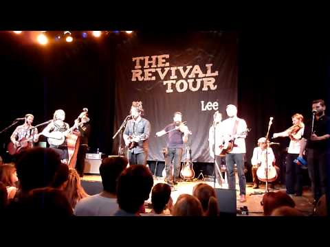The Revival Tour - Chuck Ragan & The Revival Tour Band - Revival Road (Freiheiz München, 04.11.12)