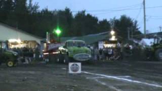 preview picture of video 'tire de 4x4 asttq cookshire 22 aout 2009 bad to the bone'