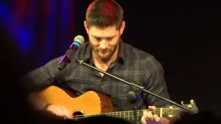 Jensen sings Sweet Home Alabama at JIBcon 2015