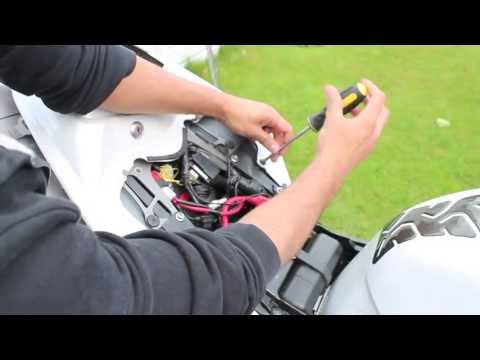2011 Yamaha R1 Akrapovic exhaust installation