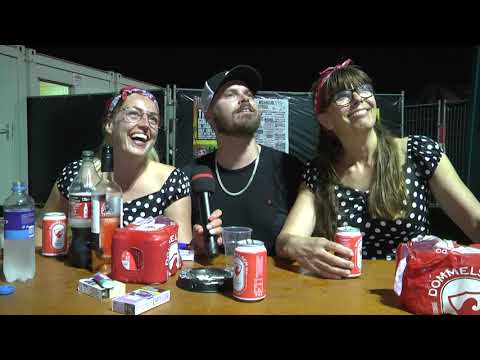 Dicky Woodstock 2019 - Bea en Gea interviewen Wulf