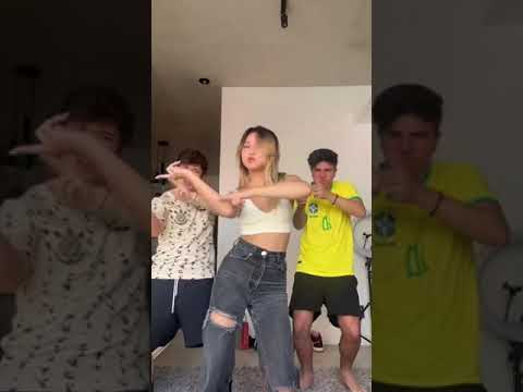 Dentro da evoque Prata...(Jessie, Coutinho e Peixinho, dancinha do tik tok)
