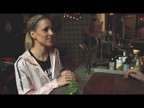 Runners in bars getting drinks - Cissi Norrbom