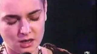 Sinead O&#39;Connor A Perfect Indian (live)