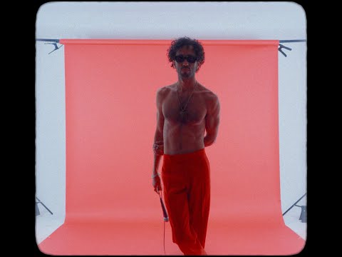 AVEPARADISO - Star Song (Official Video)