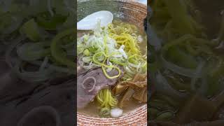 会員制ラーメン店、変な看板！「覆麺 智」神田神保町。レスラーみたいな店長さんが探究する塩と醤油ラーメン！am9:00-14:00日曜休日。