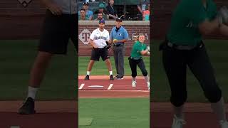 JoJo Siwa shows off the strength at the 2023 MLB All-Star Celebrity Softball Game! 💪🤣