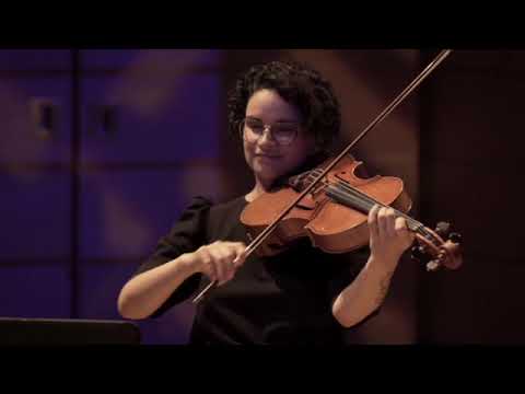 Haydn Divertimento (Piatigorsky)- Marina Thibeault, viola & Corey Hamm, piano