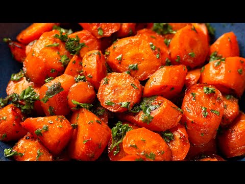 Easy Garlic Balsamic Baked Carrots in oven
