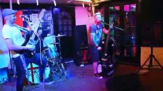 The Corsairs live at the Queen Vic-MVI 1135