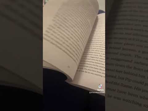 Turn to page 112😳 #booktok #books #bookobsessed #hollyjackson #agggtm