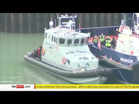 Vendimi i papritur nga Britania, azilkërkuesit shqiptarë nuk do të depërtohen, zhvillimet e fundit