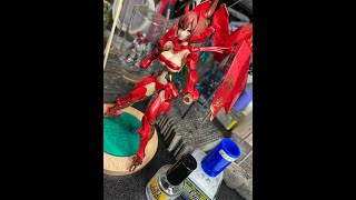 ホムラ、デカール貼りライブ3日目、やっぱり金箔のデカールにはタミヤのデカール糊ですなぁ