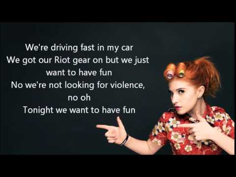 Paramore   Fast in my car Lyrics