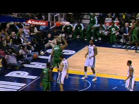 Avery Bradley throws down the hammer on Ed Davis!