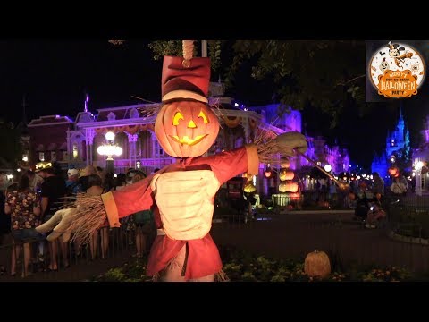 Mickey's Not-So-Scary Halloween Party 2018 Main Street Decorations & Lighting After Dark Tour