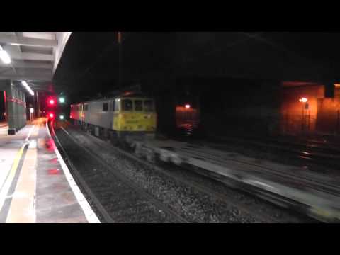 86622/86639 4m74 Coatbridge - Crewe liner, 14th January 2015