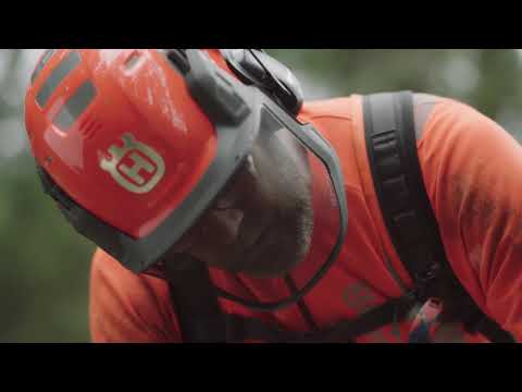 Husqvarna Power Equipment 592 XP 20 in. bar C85 in Mount Bethel, Pennsylvania - Video 1