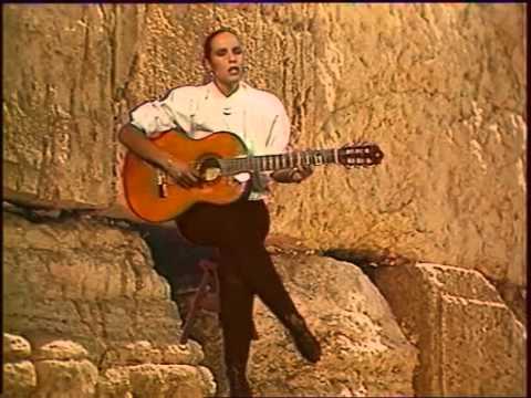 Nathalie Touitou - Ma omrot eynaich (live in France, 1984)